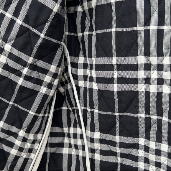 BURBERRY Burberry Black Quilted Button Jacket Women's Designer Outerwear Medium - Picture 5 of 15